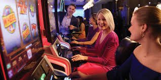 b 10 Live Casino Tables b 10 par